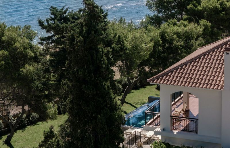 finest style and deco villa in zante